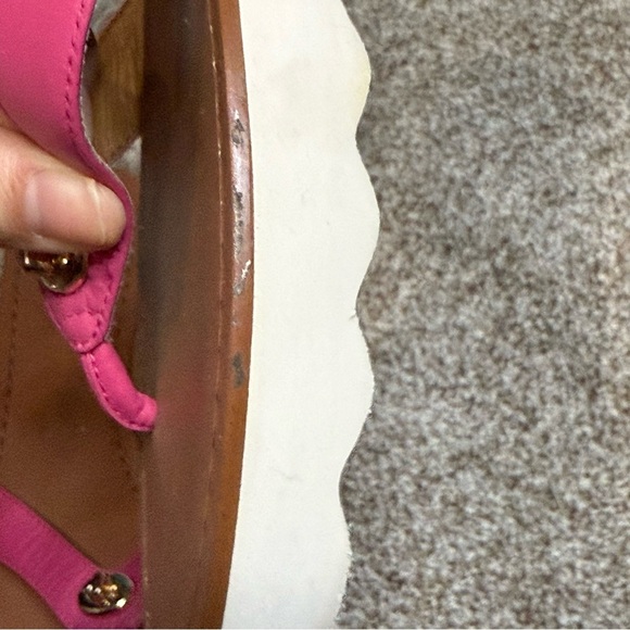 Coach Shelly pink leather flip flops - Picture 5 of 9